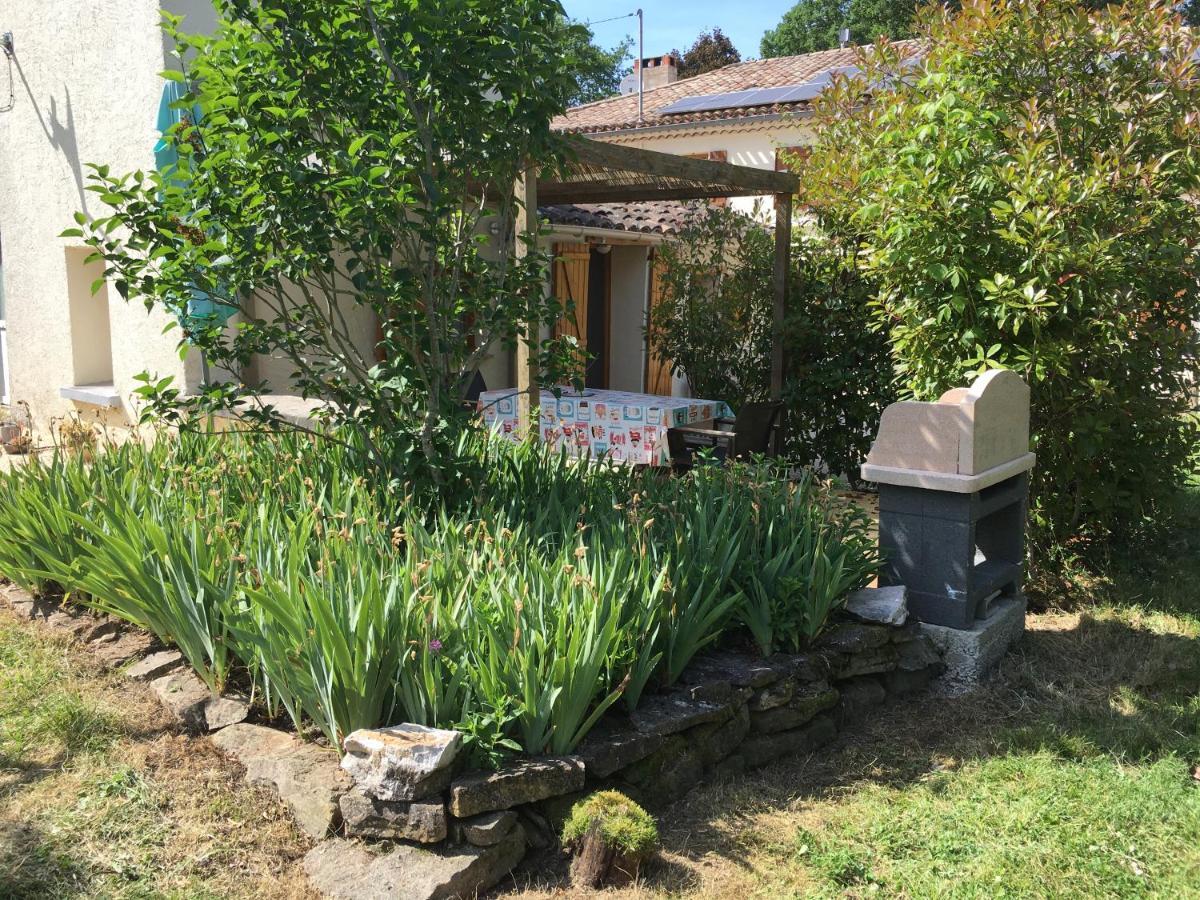 La Forestiere Pigeonnier Monclar-de-Quercy ภายนอก รูปภาพ